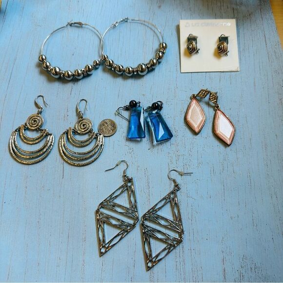 Earring Bundle - Picture 1 of 7